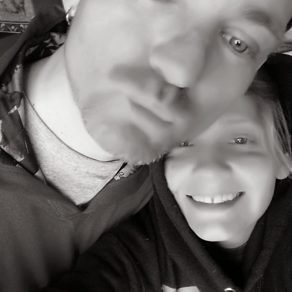 Meet your Posher, Krissy - Picture 1 of 1